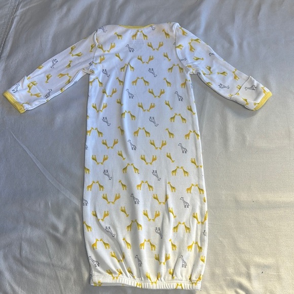 Carter's - LIKE NEW - Yellow and White convertible sleep gown w/ giraffe print - Picture 4 of 4